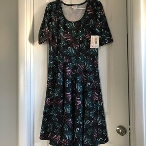 NWT size large Nicole dress